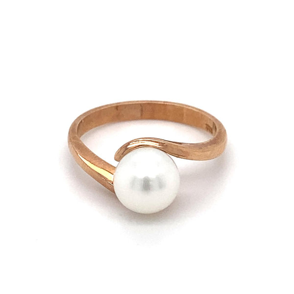  	9ct Rose Gold Cultured Pearl Ring 