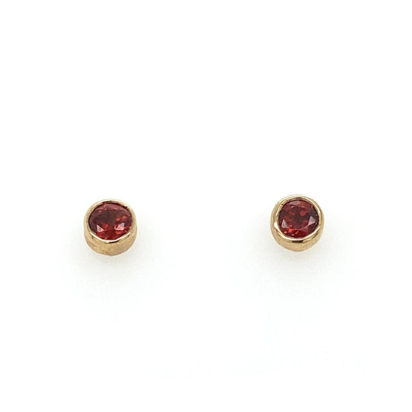 9ct Yellow Gold Bezel Set Garnet Stud Earrings 