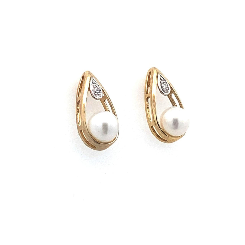  	9ct Yellow Gold Freshwater Pearl And Diamond Stud Earrings