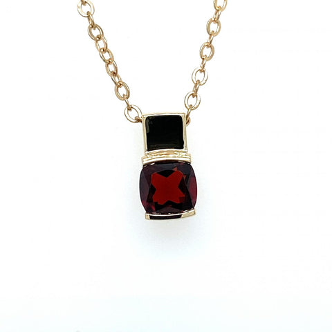 9ct Yellow Gold Garnet Pendant