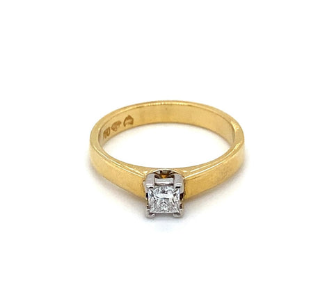 Princess Cut Diamond Ring