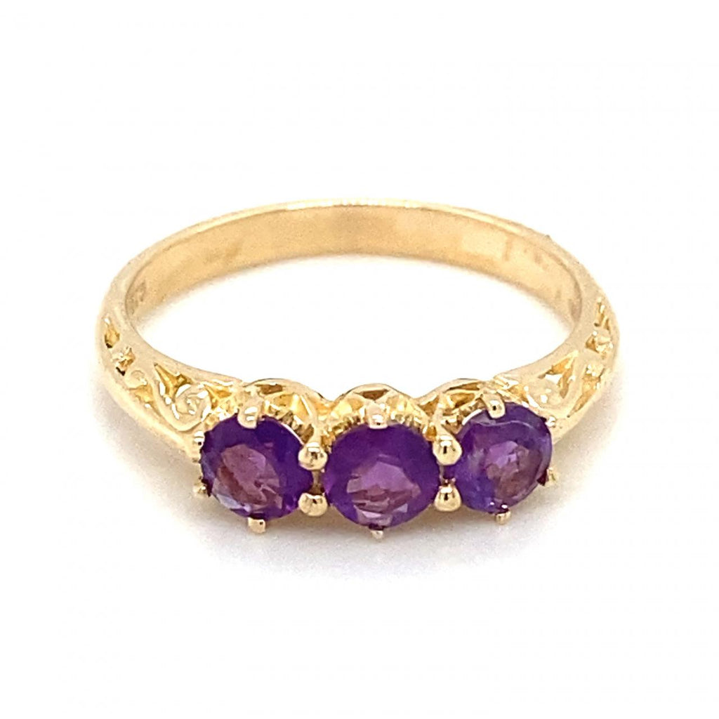 9ct yellow gold 3 stone Amethyst claw set Ring