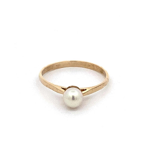 9ct Yellow Gold Cultured Pearl Ring