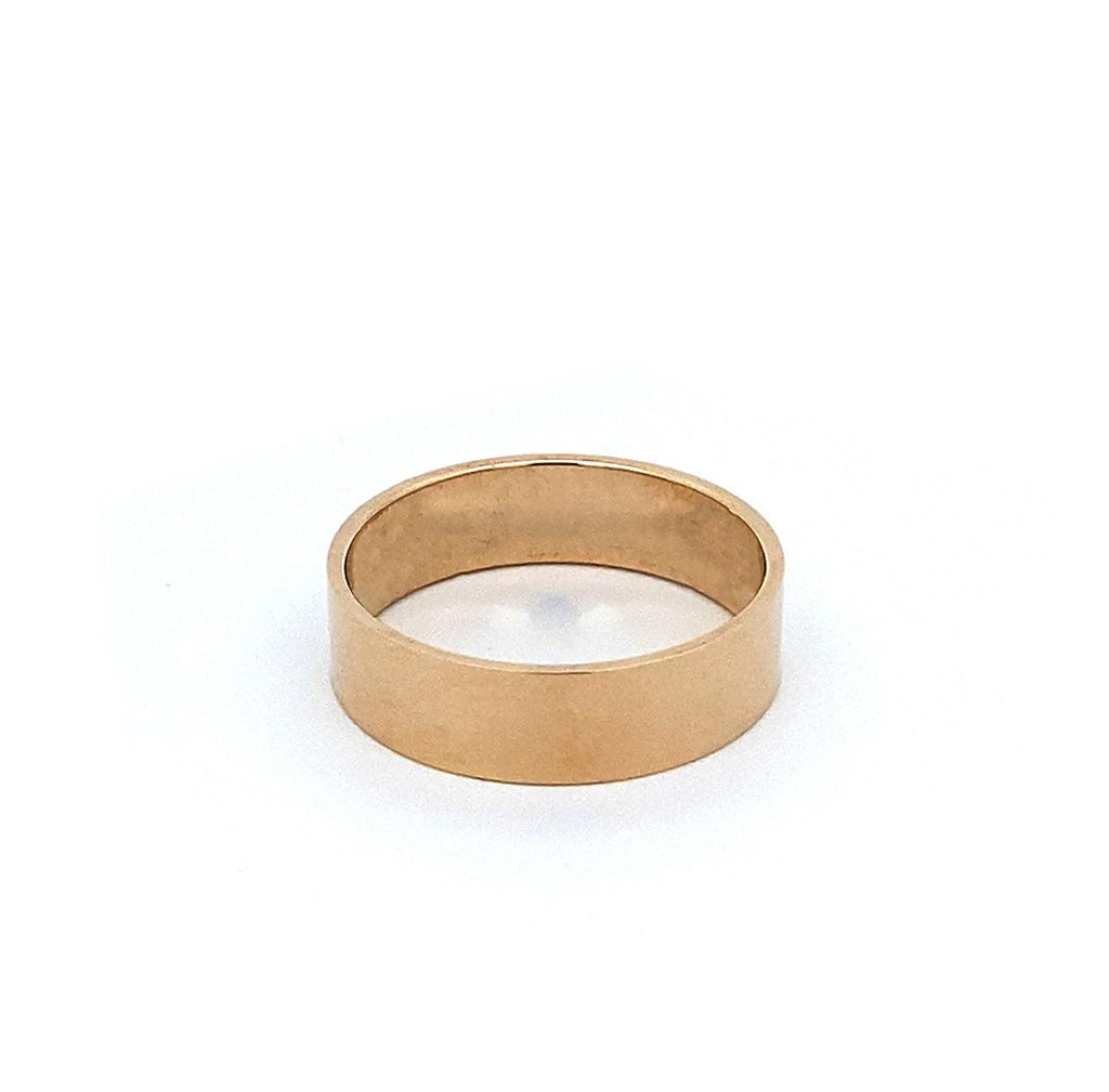 9ct Yellow Gold 6mm Flat Wedder. Finger size T 