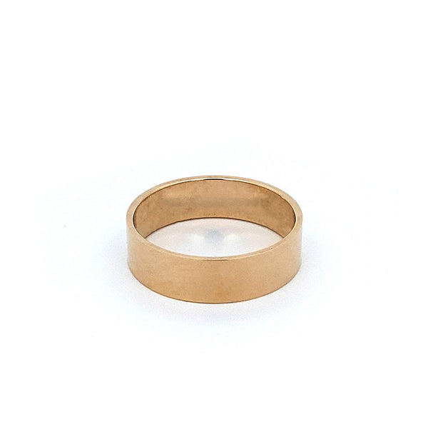 9ct Yellow Gold 6mm Flat Wedder. Finger size T 