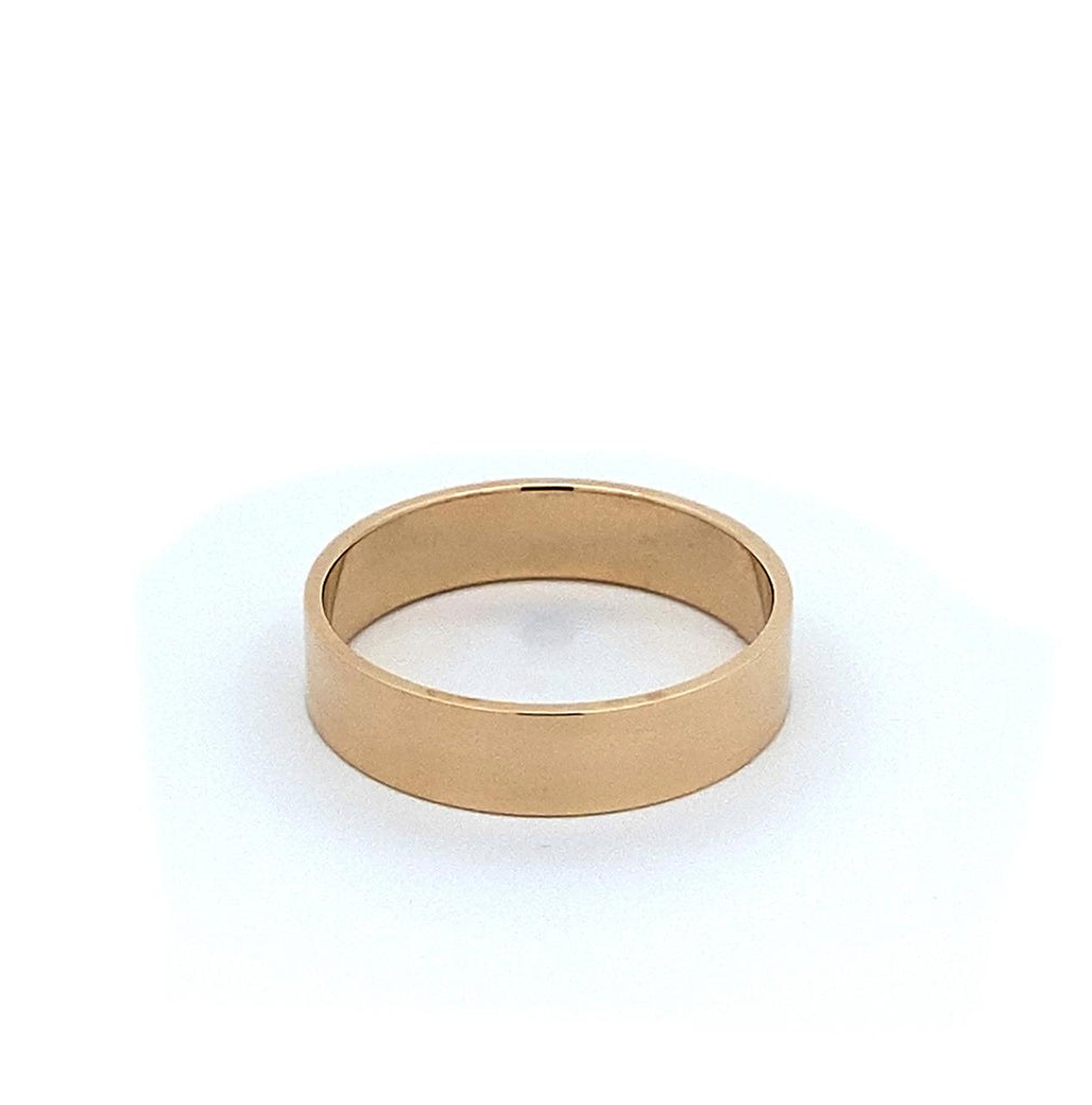 9ct Yellow Gold 5mm Flat profile, Wedder. Finger size T 