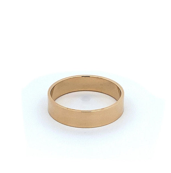 9ct Yellow Gold 5mm Flat profile, Wedder. Finger size T 