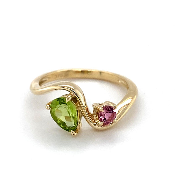  	9ct Yellow Gold Pearshape Peridot And Pink Tourmaline Ring